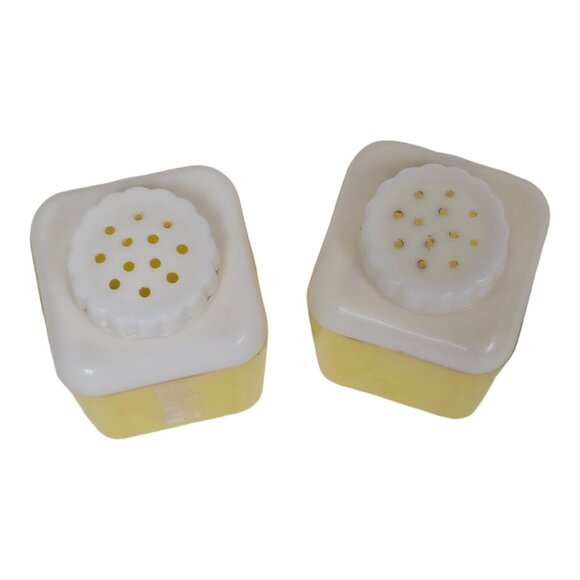 Vintage 50s Salt & Pepper Yellow Shakers Mid-Century Modern Diner Style - Picture 2 of 6